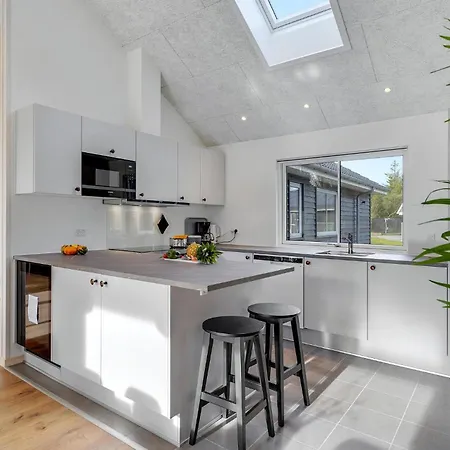 Beautiful In With Kitchen