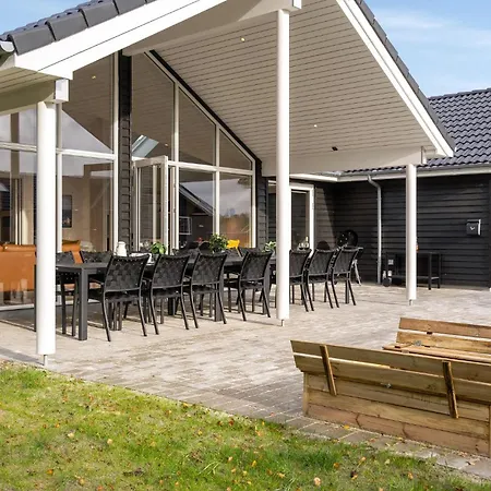Beautiful In With Kitchen * Norre Nebel